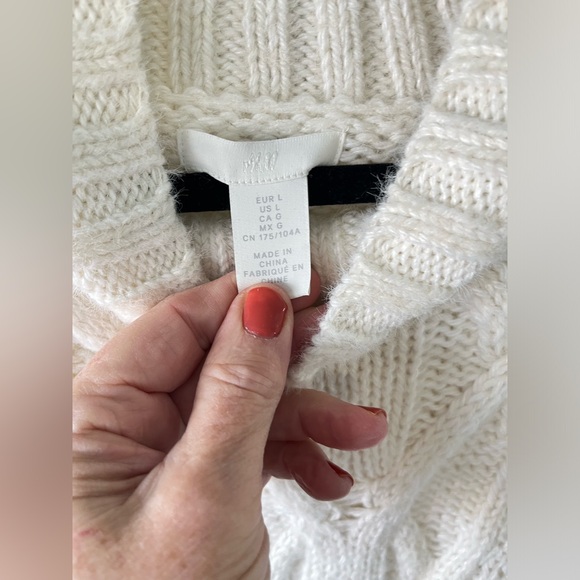 H&M cable knit sweater dress - Picture 7 of 7